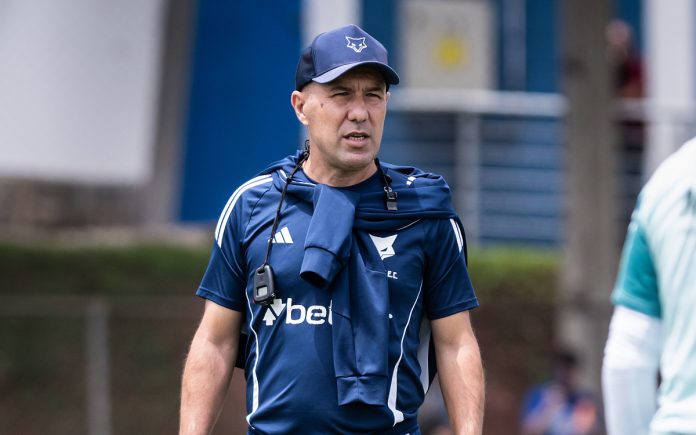 Leonardo Jardim, técnico do Cruzeiro (Foto: Gustavo Aleixo/Cruzeiro)