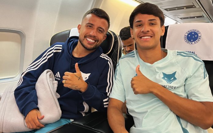 Matheus Henrique viajou pra Caxias do Sul (Foto: Reprodução/Cruzeiro)