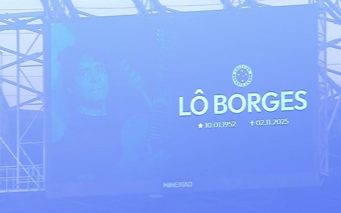 Lô Borges foi homenageado no Mineirão (Foto: Reprodução/Premiere)