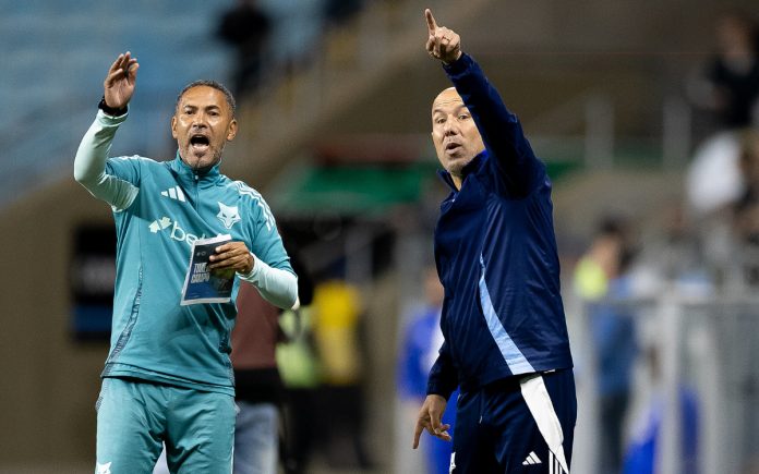 José Barros e Leonardo Jardim chamam substituto no Cruzeiro