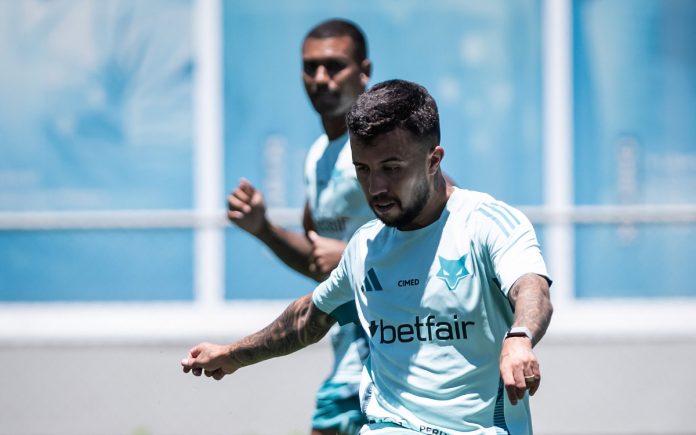 Matheus Henrique pode ser novidade entre os relacionados