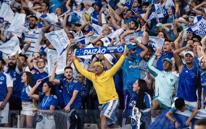 Torcida do Cruzeiro no Mineirão (3) Torcida do Cruzeiro no Mineirão
