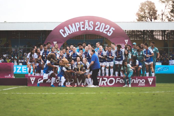 Elenco do Cruzeiro no título do Mineiro Feminino 2025