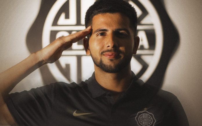 Gamarra foi anunciado como reforço do Olimpia, do Paraguai (Foto: Divulgação/Olimpia)
