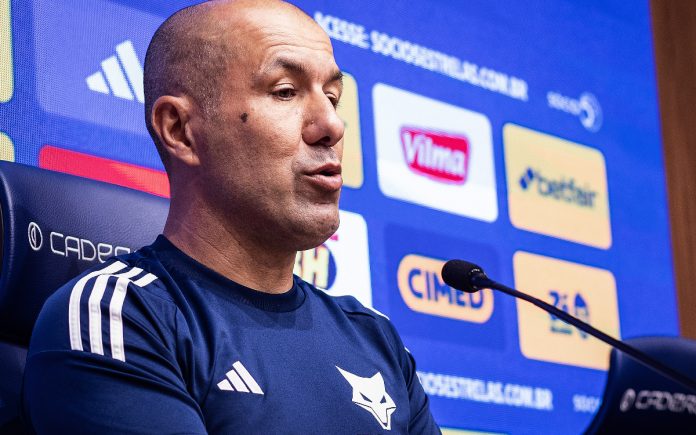 Leonardo Jardim, agora ex-treinador do Cruzeiro (Foto: Gustavo Aleixo/Cruzeiro)