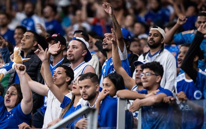Torcida do Cruzeiro no Mineirão (Foto: Gustavo Aleixo/Cruzeiro)
