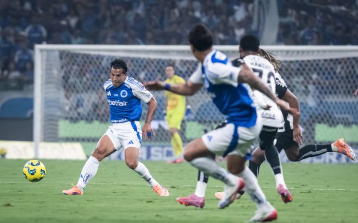 Lucas Romero, do Cruzeiro Lucas Romero, do Cruzeiro