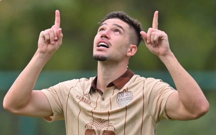 Bissoli comemora gol pelo Buriram United (Foto: Divulgação Buriram United)
