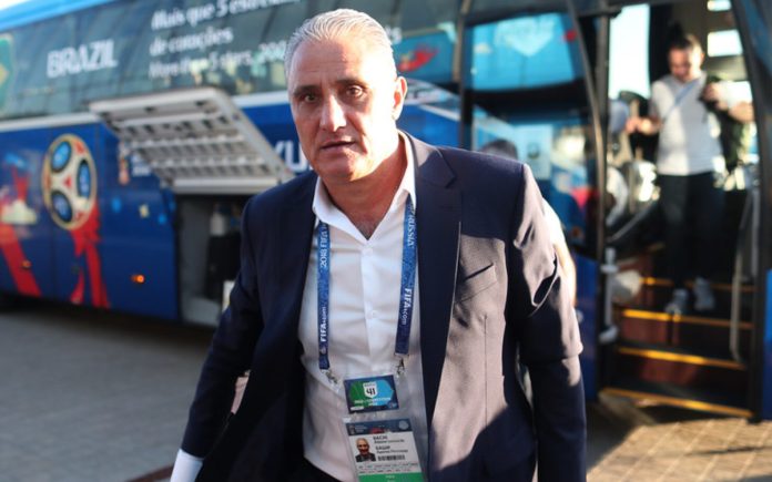 Tite viajará a BH nesta terça-feira (16)