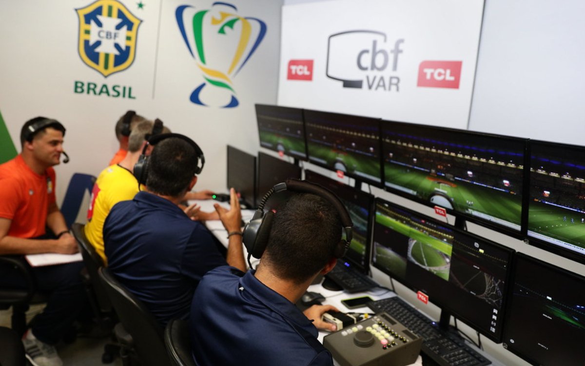 CBF define VAR para o clássico Atlético-MG x Cruzeiro pela Copa do Brasil