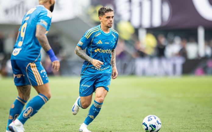 Fagner, lateral do Cruzeiro