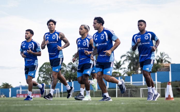 'Titulares' do Cruzeiro, na Toca da Raposa II (Foto: Gustavo Aleixo/Cruzeiro)