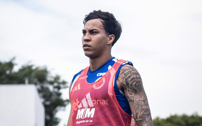 Kaio Jorge, do Cruzeiro, em treino na Toca II