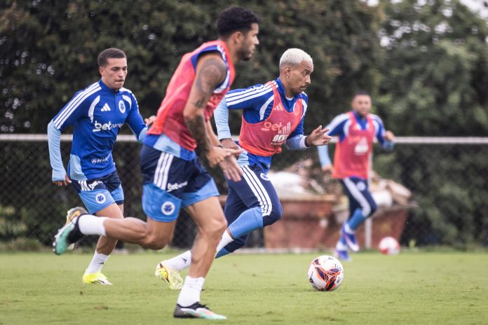 Treino do Cruzeiro na Toca da Raposa II