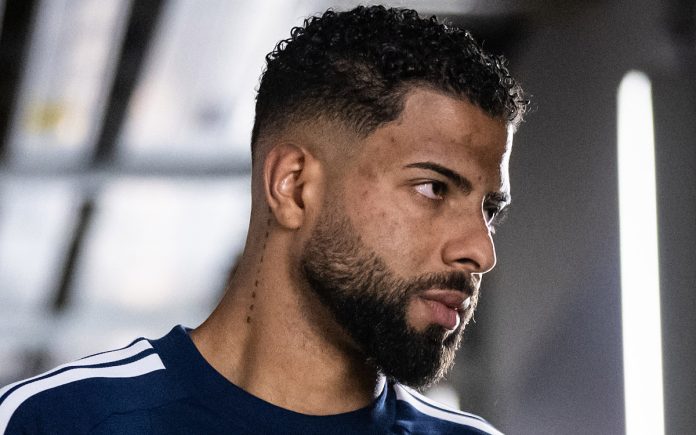 João Marcelo, zagueiro do Cruzeiro
