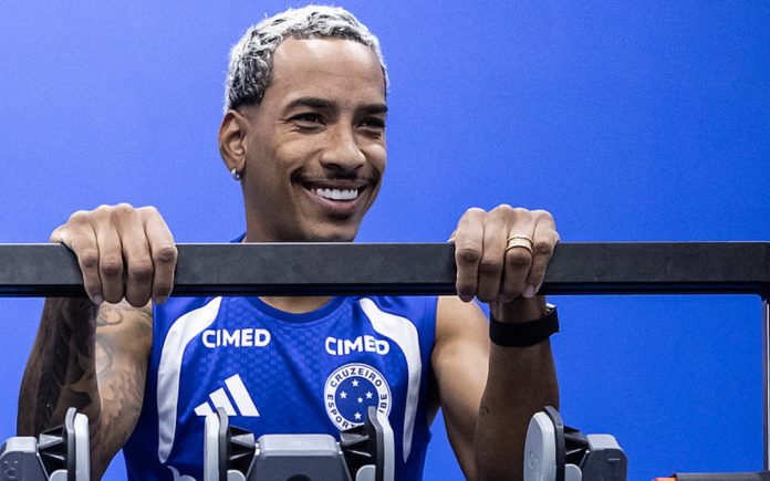 Matheus Pereira em academia na Toca II