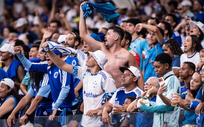 Torcida do Cruzeiro em jogo contra o Uberlândia, no Mineirão