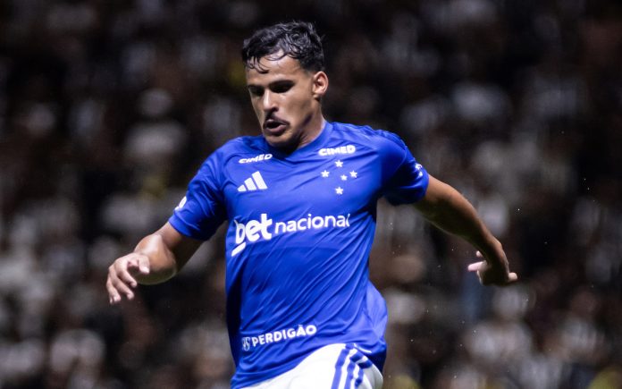 Kaiki, lateral do Cruzeiro (Foto: Gustavo Aleixo/Cruzeiro)