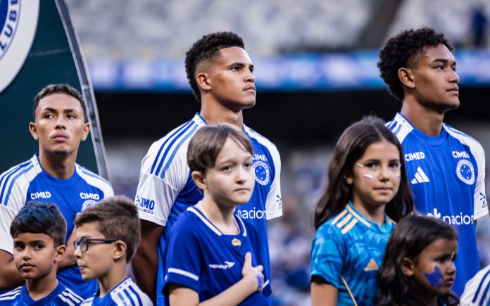 Kauã Moraes, Kauã Prates e Kaique Kenji, no Mineirão (Foto: Gustavo Aleixo/Cruzeiro)