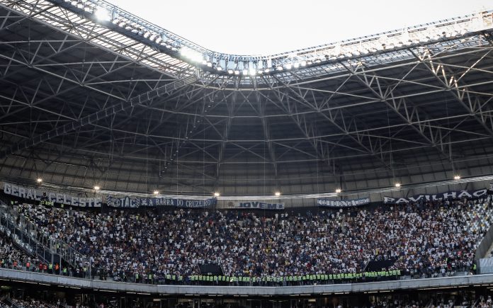 Torcida do Cruzeiro como visitante na Arena (Foto: Staff Images/Cruzeiro)