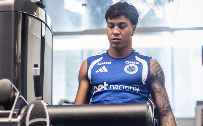 Kaio Jorge, atacante do Cruzeiro, fez tratamento na Toca II (Foto: Gustavo Aleixo/Cruzeiro)