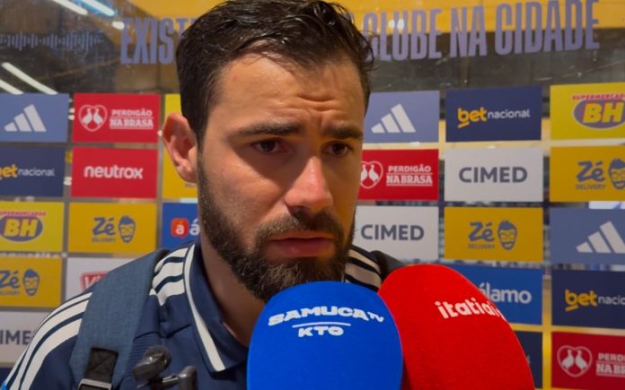 Matheus Cunha reagiu à estreia pelo Cruzeiro