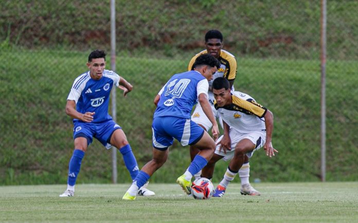 Criciúma x Cruzeiro pelo Brasileirão Sub-20