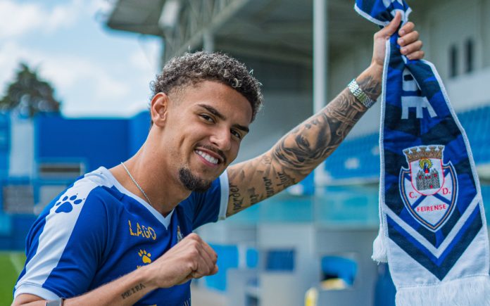 Gui Meira, jogador do Cruzeiro que está emprestado ao Feirense (Foto: Divulgação/Feirense)