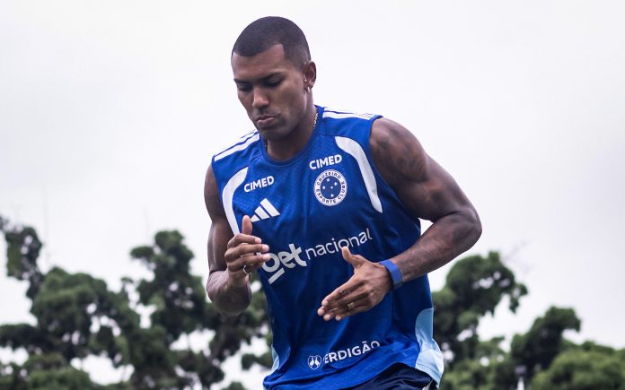 Walace, meio-campista do Cruzeiro (Foto: Gustavo Aleixo/Cruzeiro)