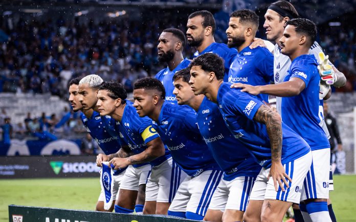Jogadores do Cruzeiro no clássico diante do América-MG (Foto: Gustavo Aleixo/Cruzeiro)