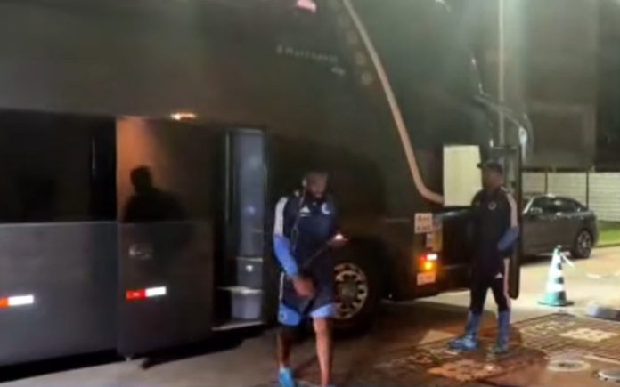 Cruzeiro já está no interior de São Paulo para enfrentar o Mirassol (Foto: Reprodução/Samuca TV)