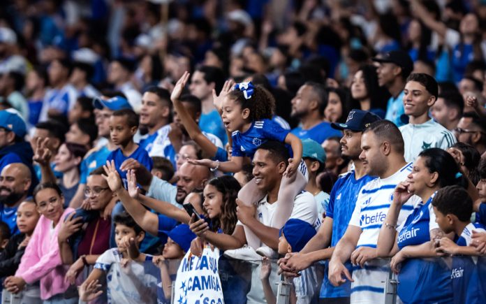 Torcida do Cruzeiro no Mineirão (Foto: Gustavo Aleixo/Cruzeiro)