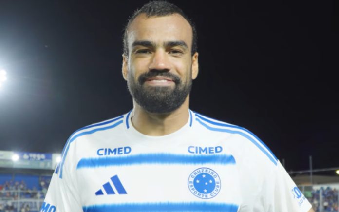 Fabrício Bruno, zagueiro do Cruzeiro (Foto: Reprodução/TV Cruzeiro)