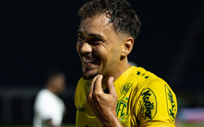 Eduardo, hoje no Mirassol, jogou pelo Cruzeiro em 2025
