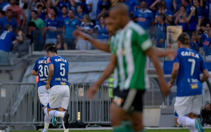 Em 2017, Cruzeiro conquistou última vitória no Mineirão sobre o Coritiba