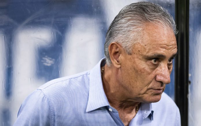 titecruzeiroxcorinthians2026 Tite em jogo contra o Corinthians, no Mineirão