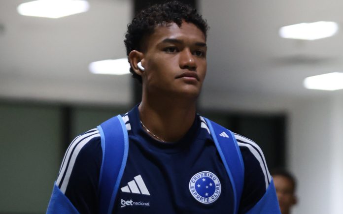 Kaique Kenji, atacante do Cruzeiro