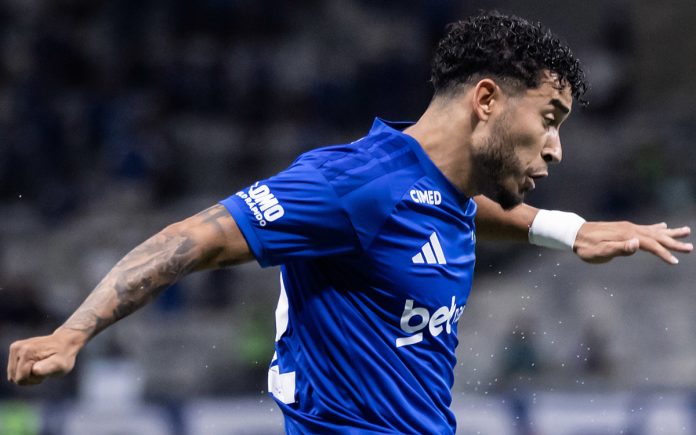 William, lateral-direito do Cruzeiro