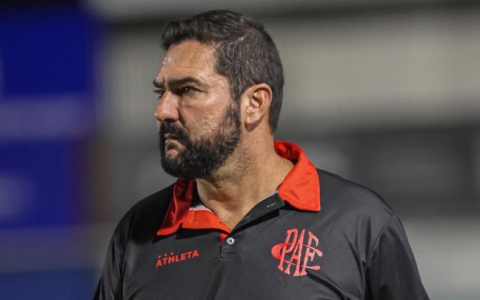 Danilo, treinador do Pouso Alegre