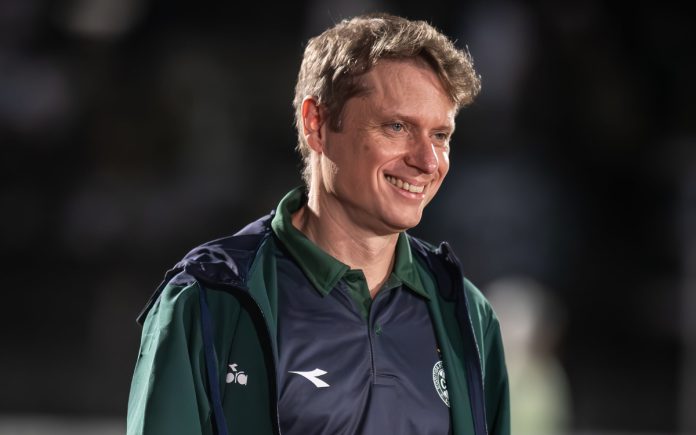 Fernando Seabra, ex-Cruzeiro, é o técnico do Coritiba