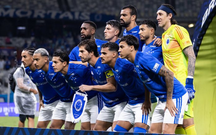 Equipe do Cruzeiro antes do empate contra o Corinthians