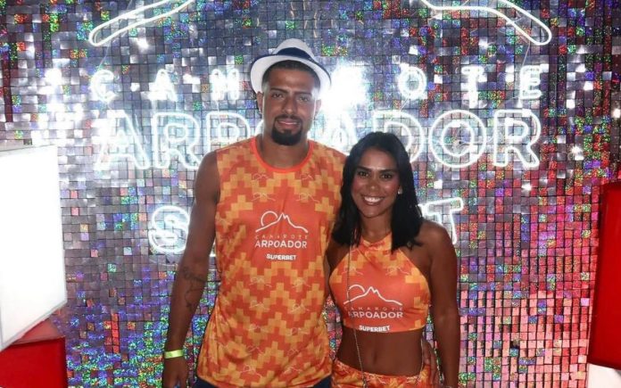 João Marcelo curtiu o Carnaval em camarote na Sapucaí (Foto: Reprodução/Redes Sociais)