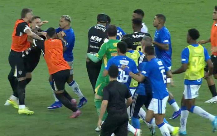 Confusão na final do Campeonato Mineiro