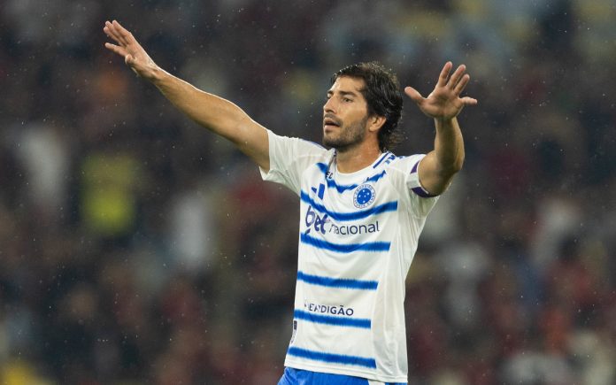 Lucas Silva na derrota para o Flamengo, no Maracanã