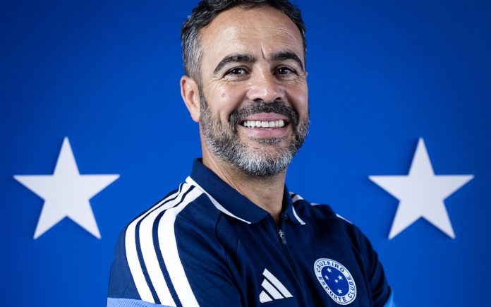 Artur Jorge, novo técnico do Cruzeiro, na Toca II