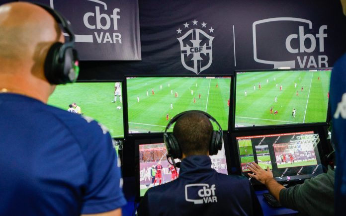 Cabine do Var da CBF