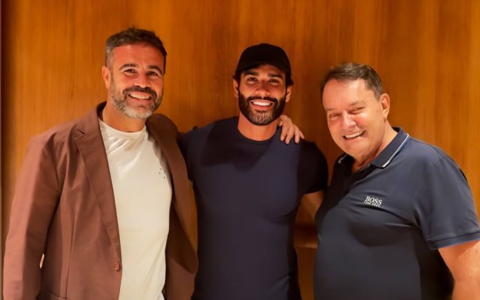 Artur Jorge, Gusttavo Lima e Pedrinho, em foto publicada nas redes sociais