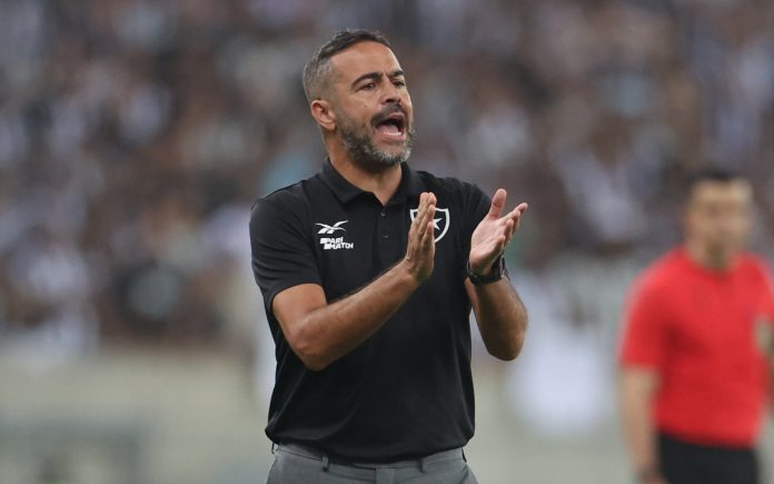 Artur Jorge, alvo do Cruzeiro no mercado (Foto: Vitor Silva/Botafogo)