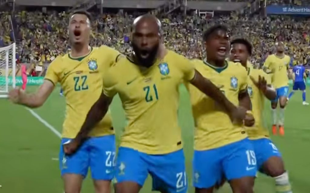 Igor Thiago, cria do Cruzeiro, marcou gol da vitória da Seleção