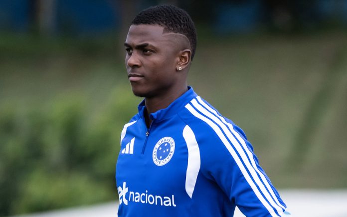 Néiser Villareal será opção contra o Athletico-PR